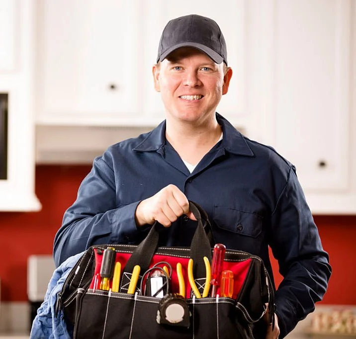 Home 12 Experienced Technician Garage